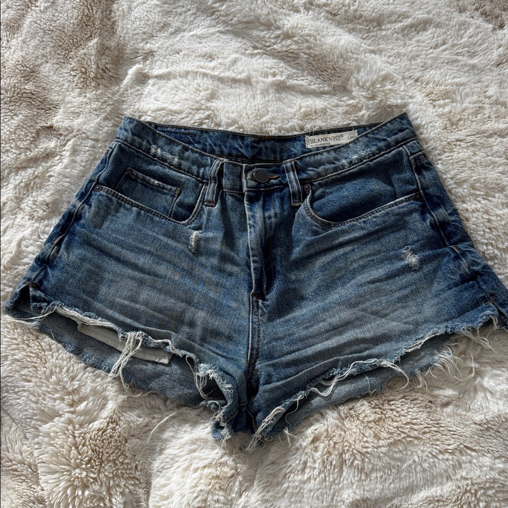Blank NYC High Waist pin up denim shorts